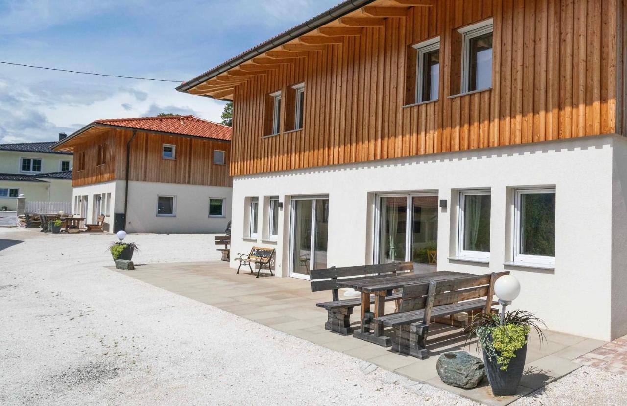 1Schoenes Ferienhaus Im Sonnigen Kaernten Döbriach Buitenkant foto
