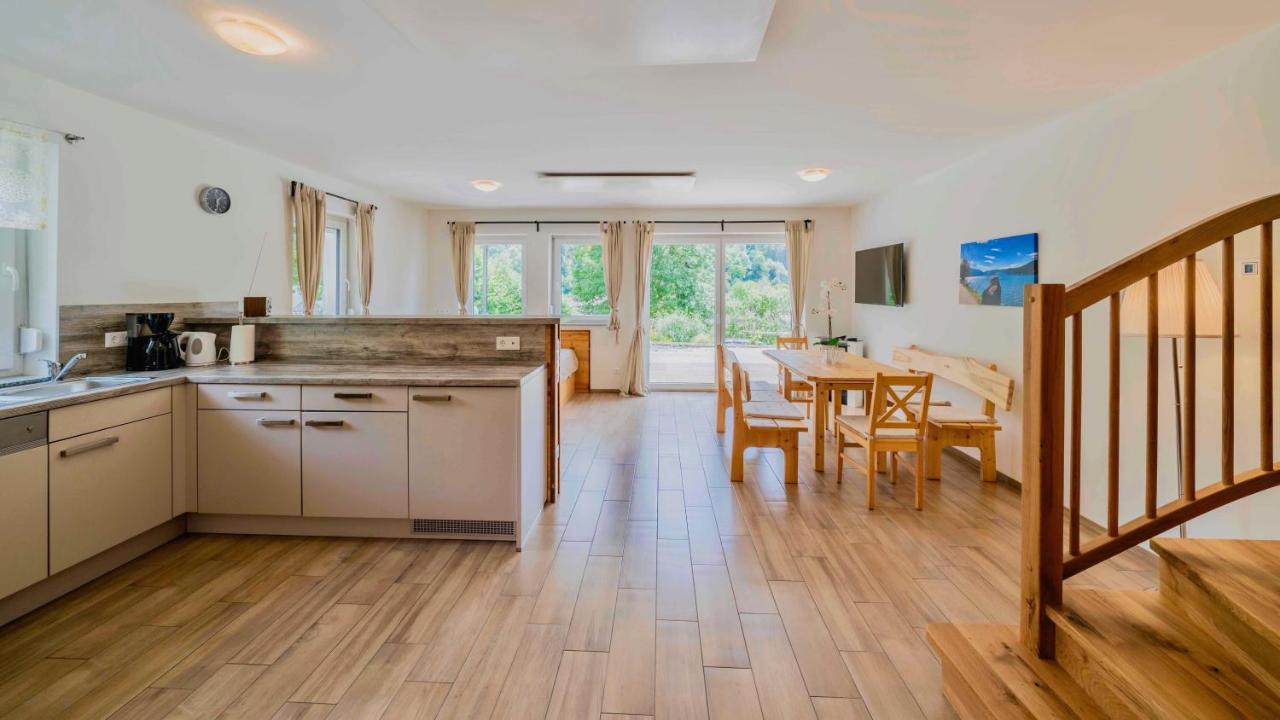 1Schoenes Ferienhaus Im Sonnigen Kaernten Döbriach Buitenkant foto