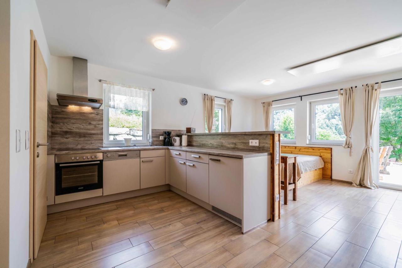1Schoenes Ferienhaus Im Sonnigen Kaernten Döbriach Buitenkant foto
