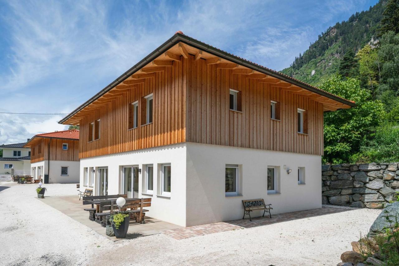 1Schoenes Ferienhaus Im Sonnigen Kaernten Döbriach Buitenkant foto